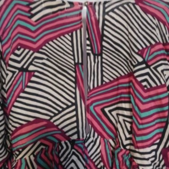 Zig Zag Print Black & Pink in Plus Size 1x, 2x, - Picture 8 of 8
